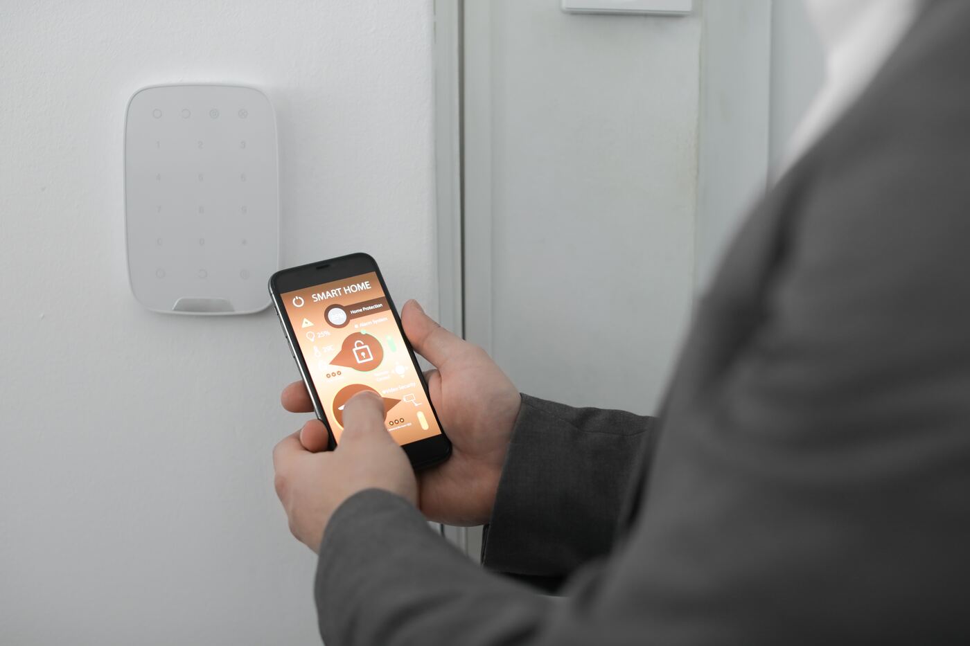 Bedienung eines Torantriebs über eine Smartphone-App